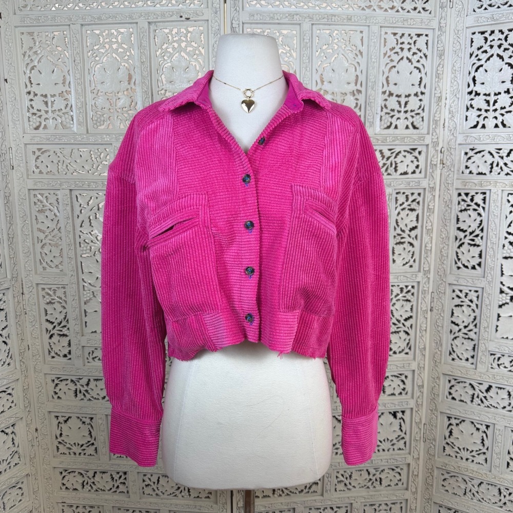 Urban Outfitters BDG Pink Corduroy Button Up Cropped Shirt‎ Sz XS Long Sleeve
